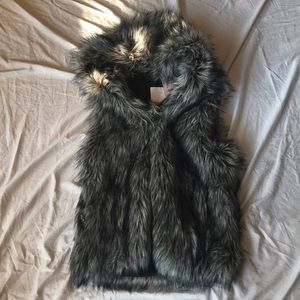 Aritzia “Sunday Best” Ovid Vest